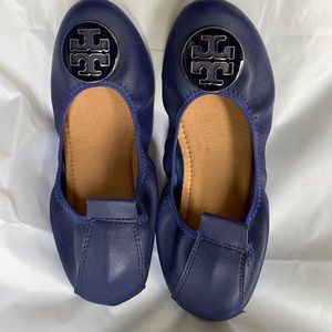 Blue T shoes